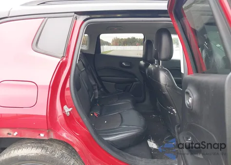 2018 Jeep Compass Altitude Fwd из США, поврежденный, VIN 3C4NJCBB9JT408343